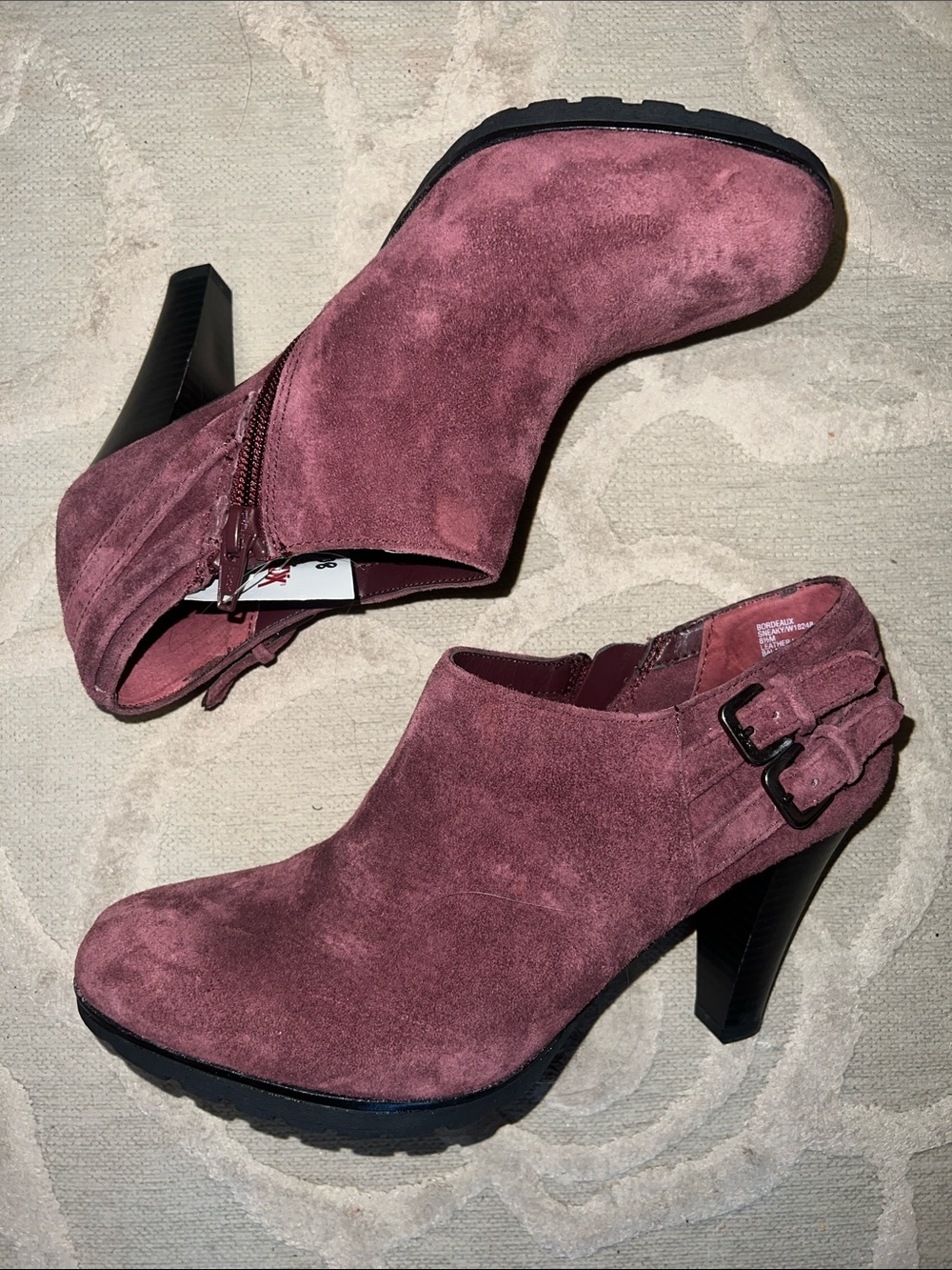 NWT🌷WHITE MOUNTAIN🌷Wine Bordeaux Sneaky suede leather upper man made heels